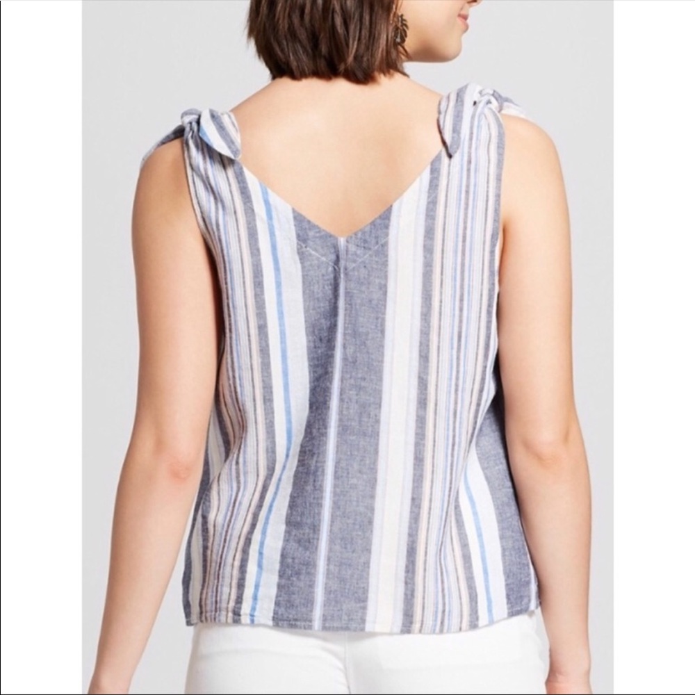 A new day -Linen top - Picture 2 of 8